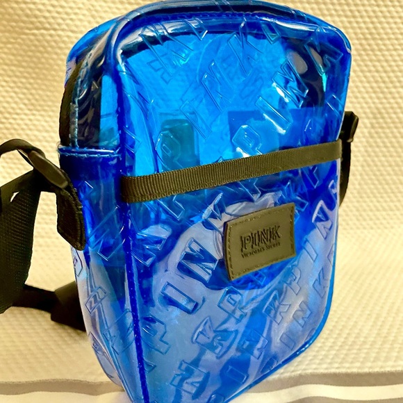 ❌SOLD on anthr site❌VS PINK Summer BUNDLE - Bag, 2 body spray & CoCo body - Picture 3 of 13